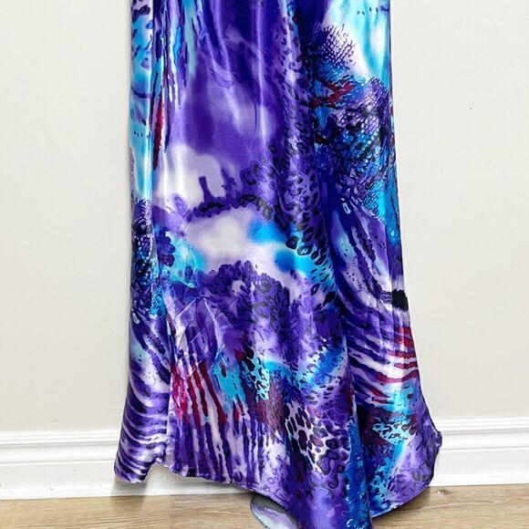 NWOT Blondie Nites Purple Animal Print Long Prom Gown
SIZE 3 - Picture 5 of 7